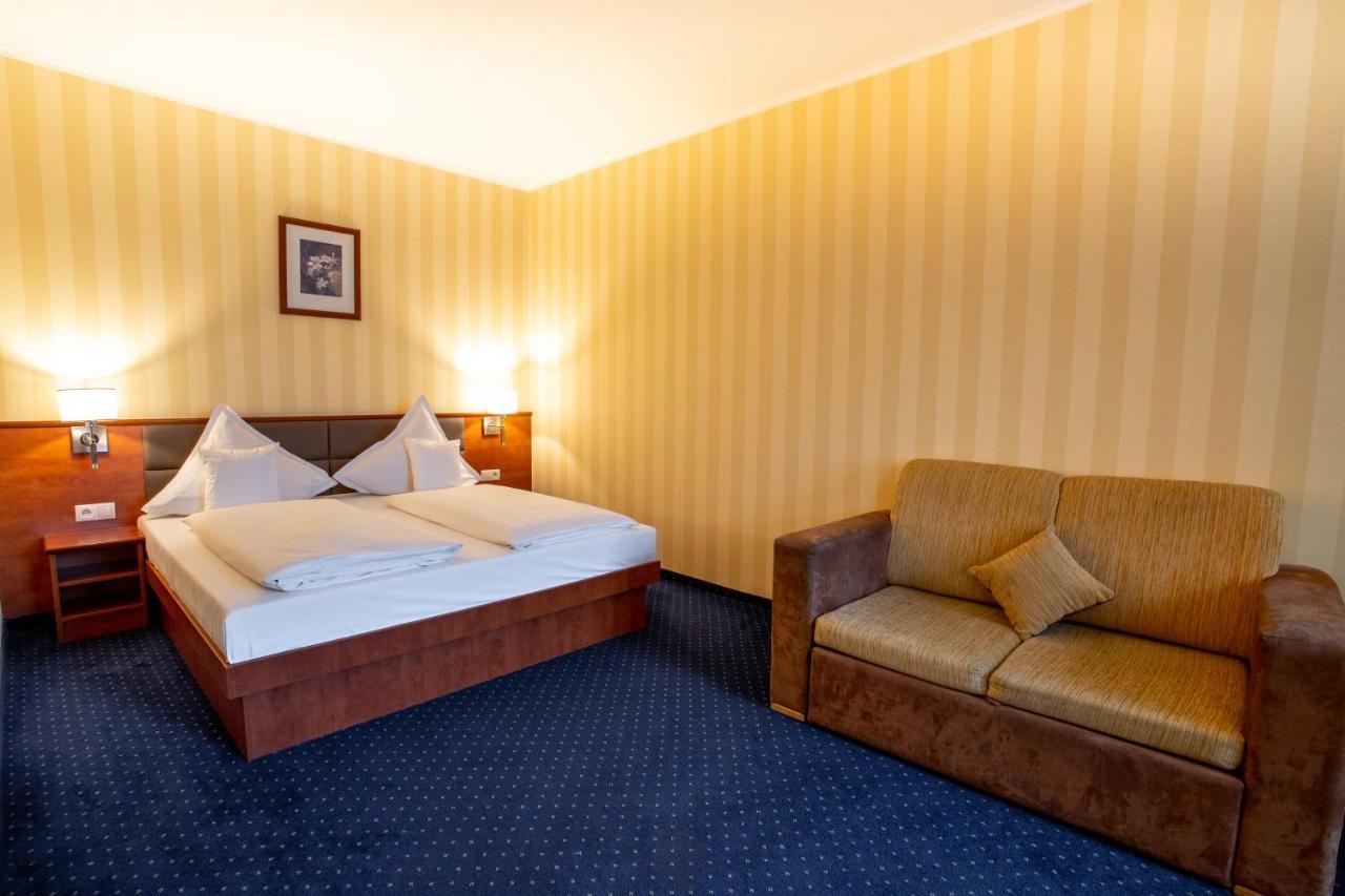 Business Hotel Vega Wrocław Kültér fotó