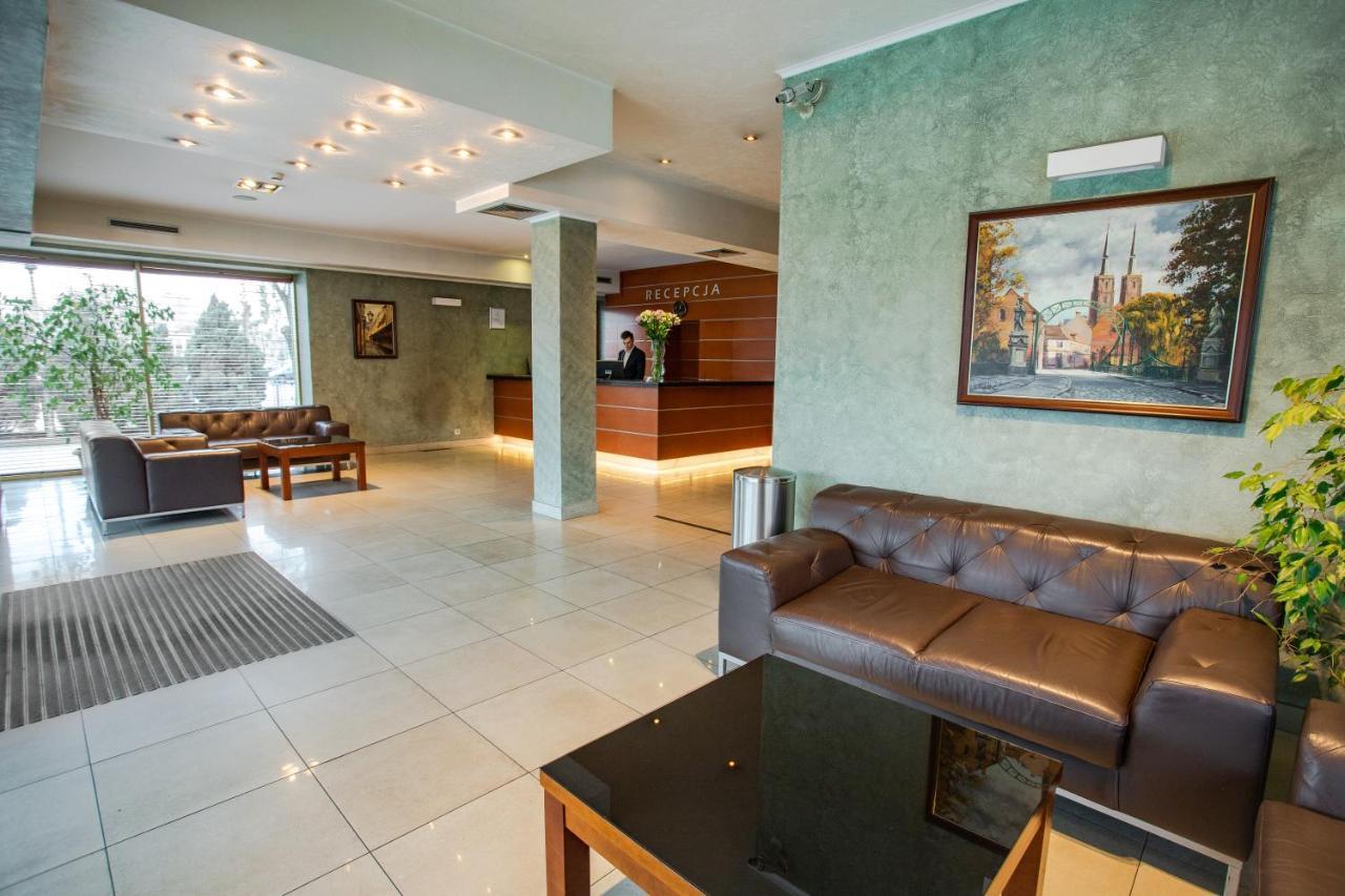 Business Hotel Vega Wrocław Kültér fotó
