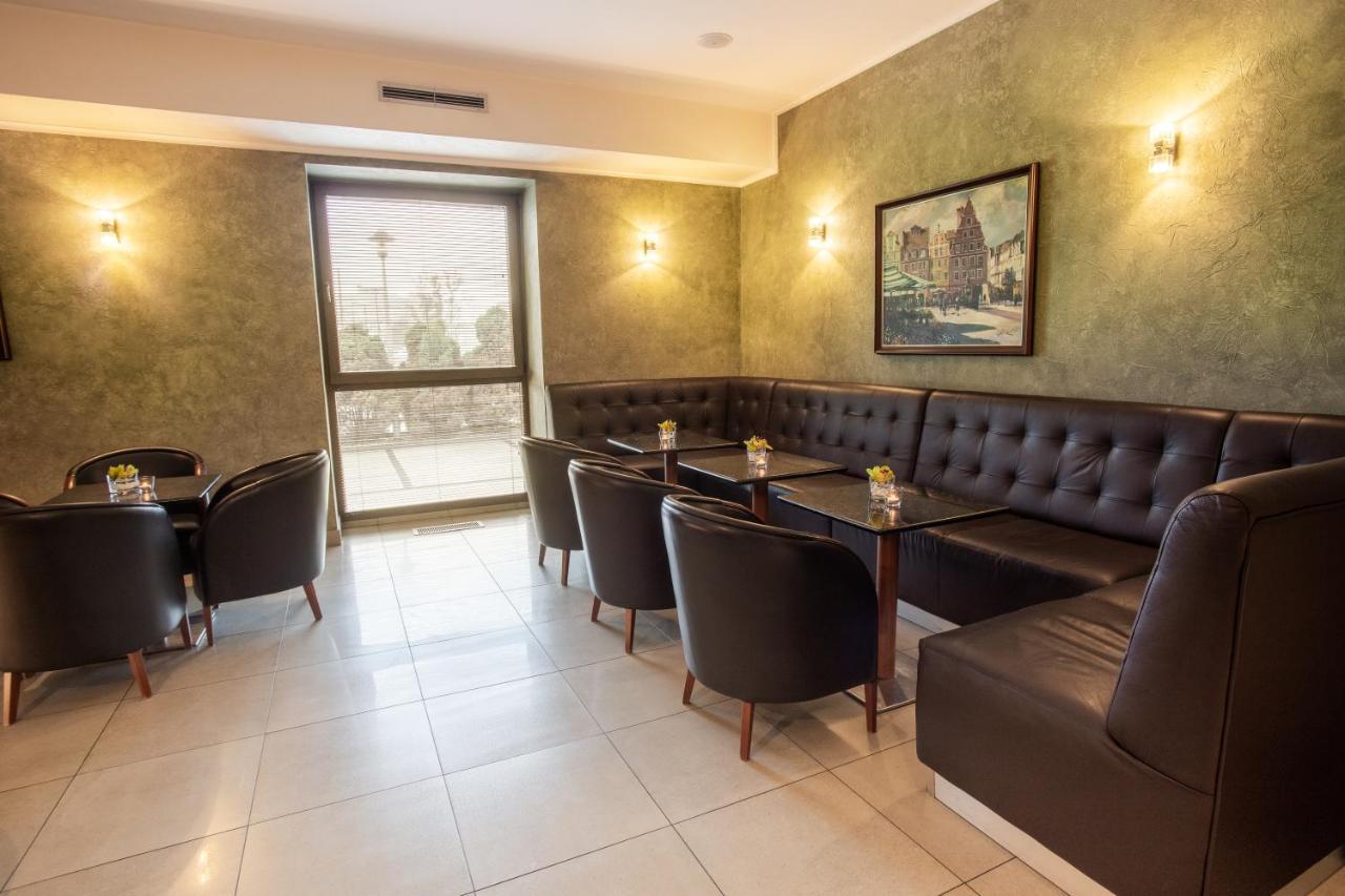 Business Hotel Vega Wrocław Kültér fotó