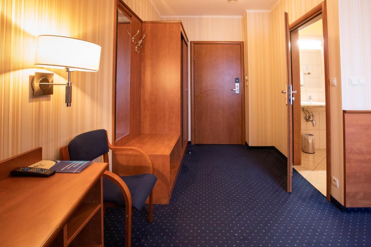 Business Hotel Vega Wrocław Kültér fotó