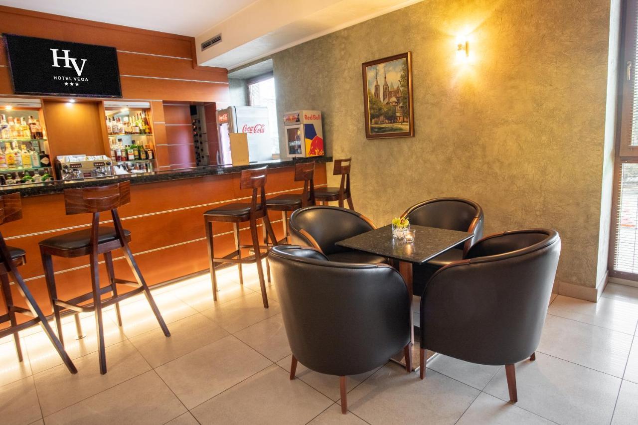 Business Hotel Vega Wrocław Kültér fotó