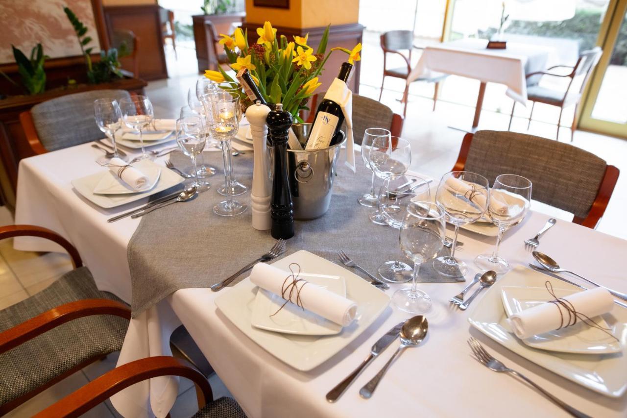 Business Hotel Vega Wrocław Kültér fotó